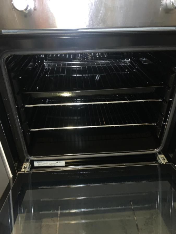2 Bedroom Cheerful House Close To City Center 벨파스트 외부 사진